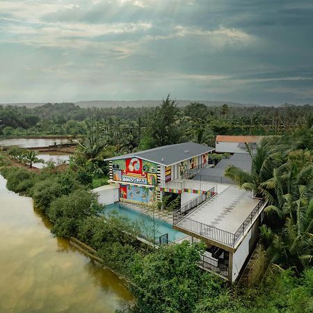 Downtown Arambol - The River Side Hostel Екстериор снимка