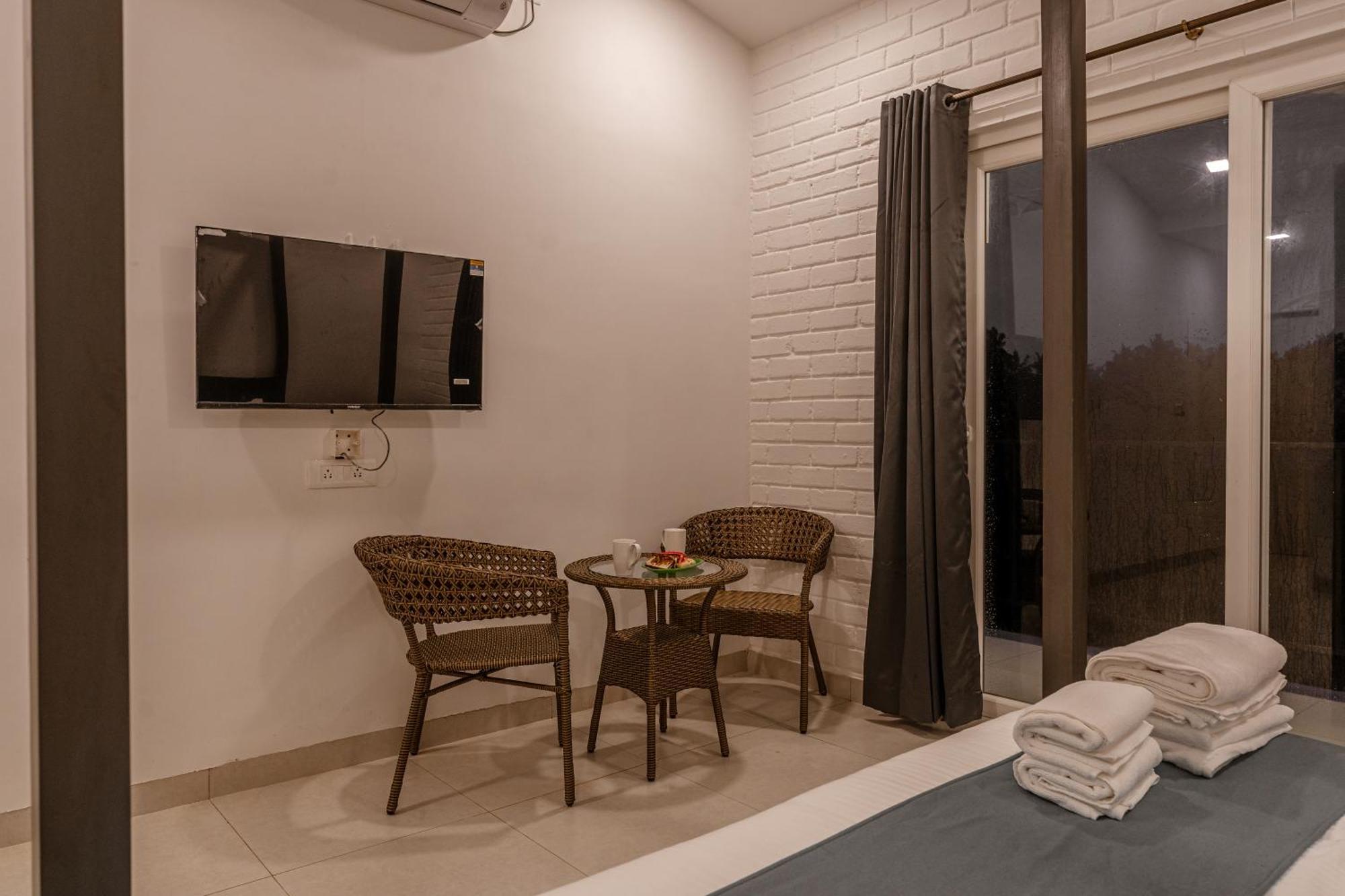 Downtown Arambol - The River Side Hostel Екстериор снимка
