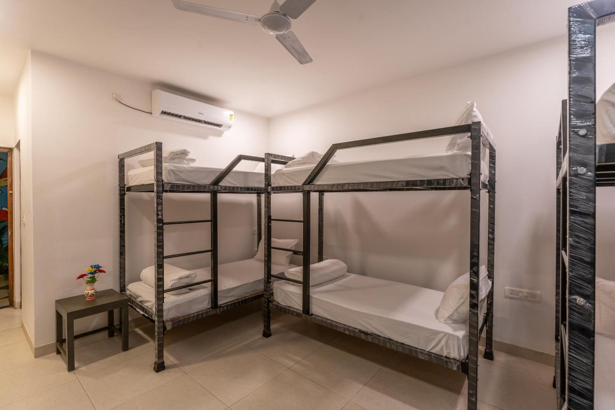 Downtown Arambol - The River Side Hostel Екстериор снимка